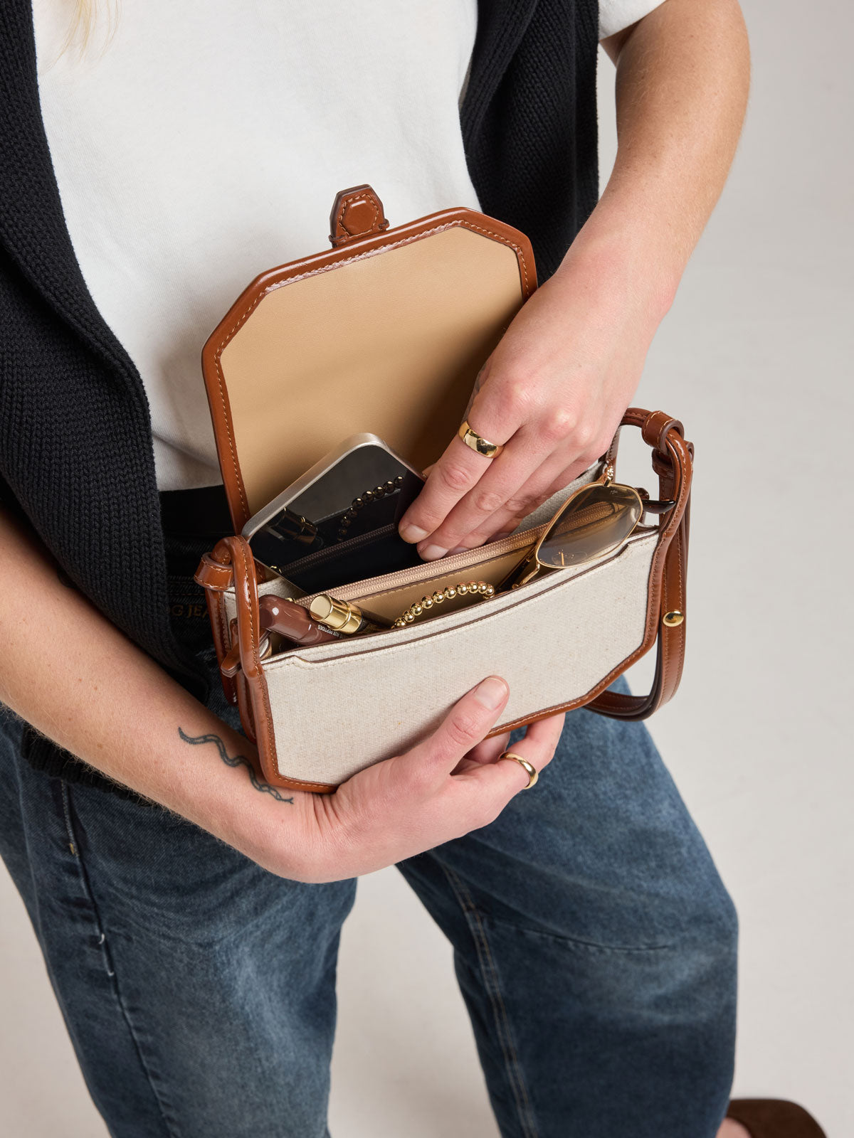 Colette Crossbody Wallet Bag in Canvas